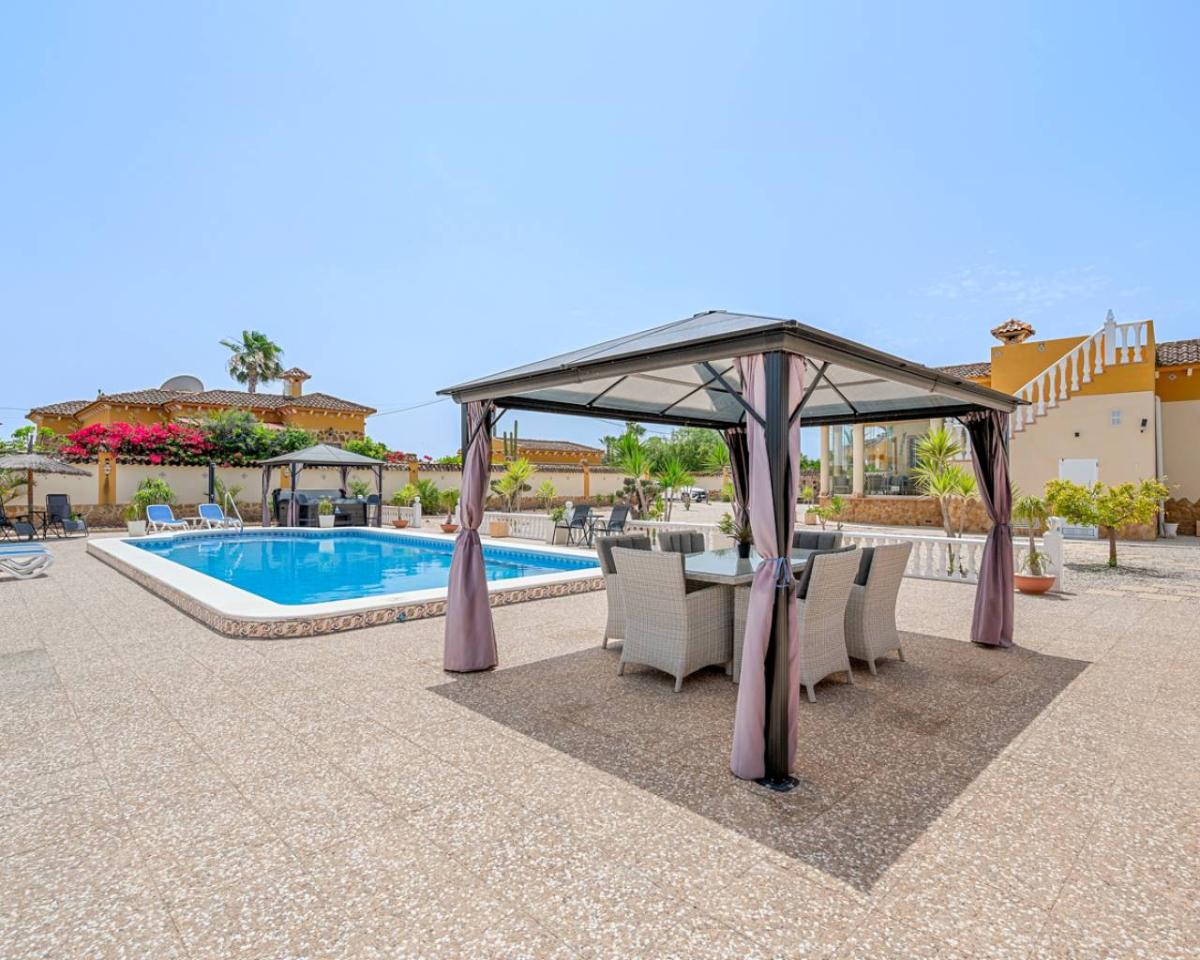 Finca i Catral, Alicante, Spanien 3 sovrum, 153 kvm. Nr. 148934