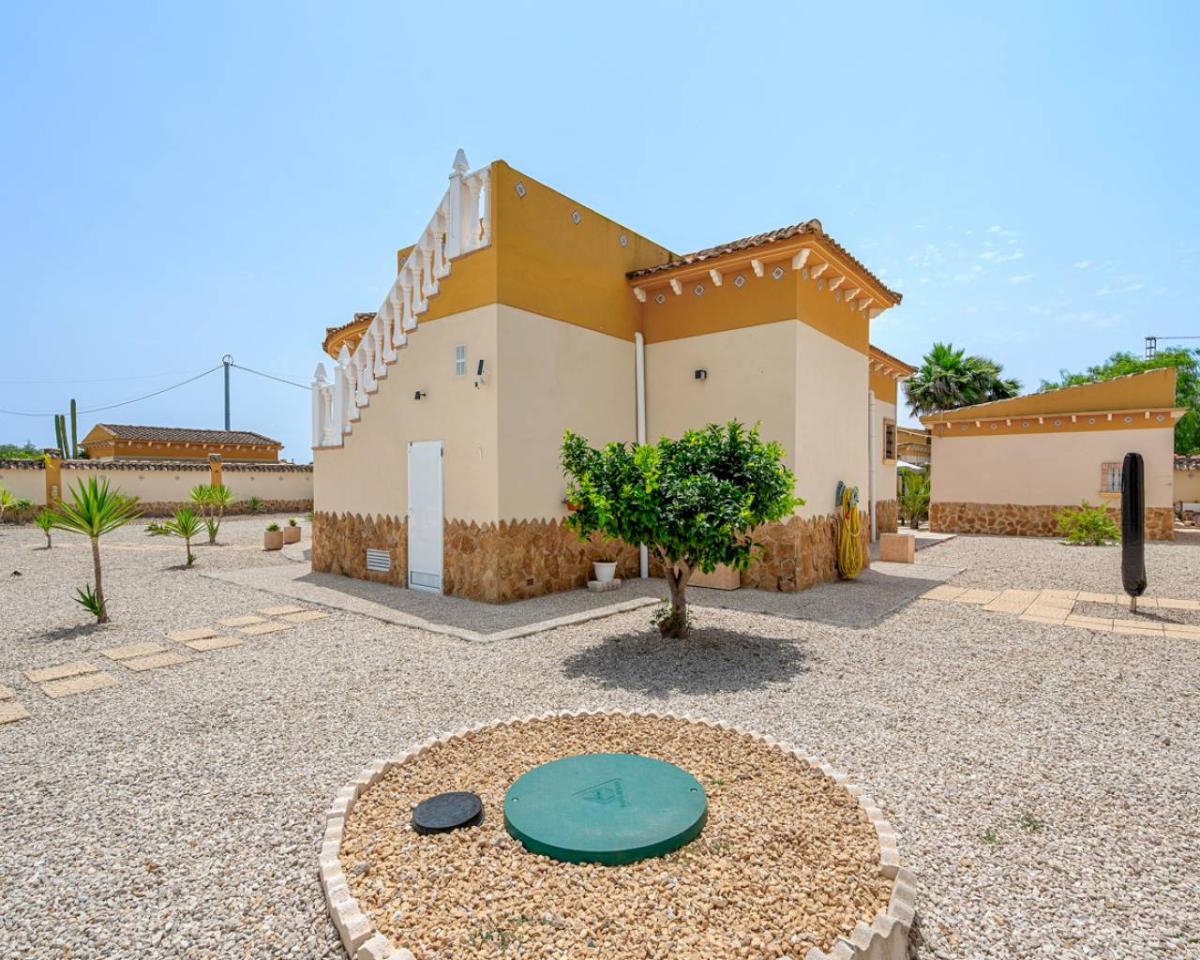 Finca i Catral, Alicante, Spanien 3 sovrum, 153 kvm. Nr. 148934