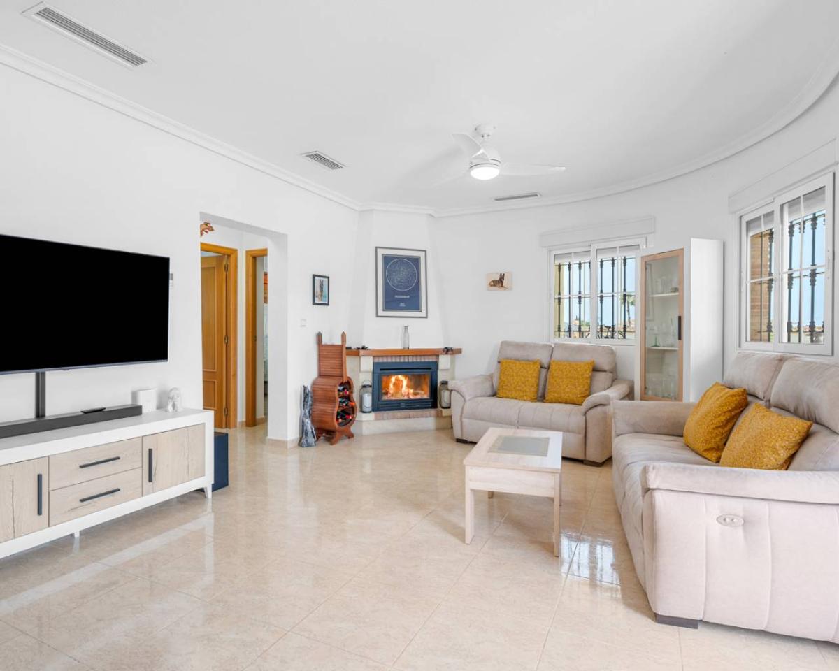 Finca i Catral, Alicante, Spanien 3 sovrum, 153 kvm. Nr. 148934