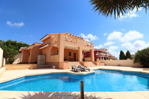 Huvila Ciudad Quesada, Alicante, Espanja 4 makuuhuonetta, 175 m2 No. 146603