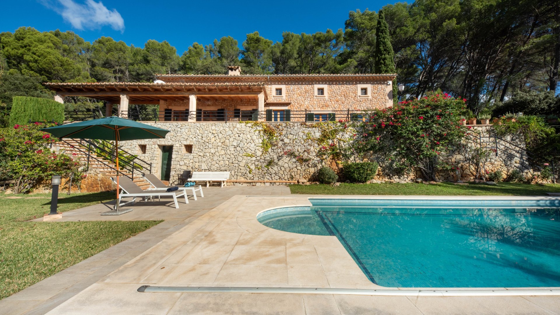 Finca a Puigpunyent, Mallorca, Spagna 5 camere da letto, 499 mq. N° 141434