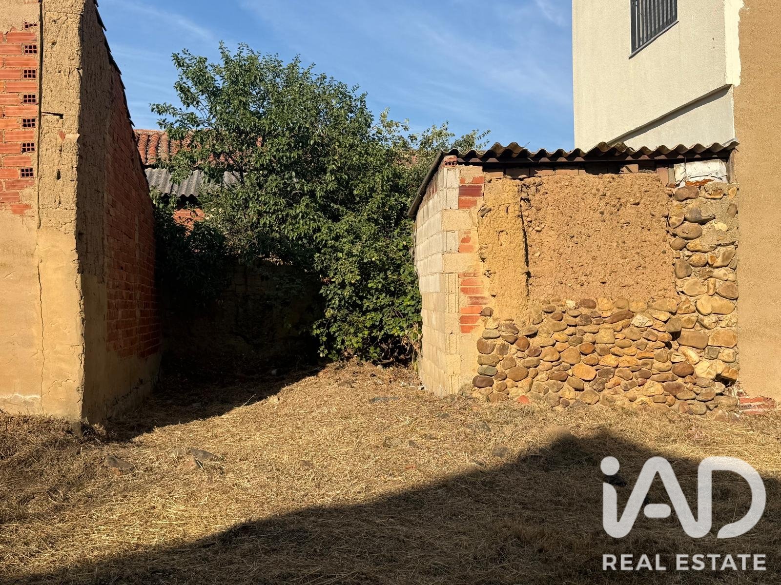 Zemes gabals San Andres del Rabanedo, Leon, Spānijā 257 m2 Nr. 193556