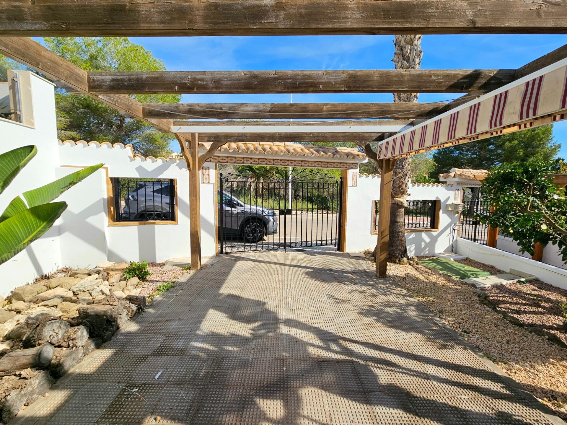 Villa à Alicante, Espagne 4 chambres, 185 m2 No. 164368