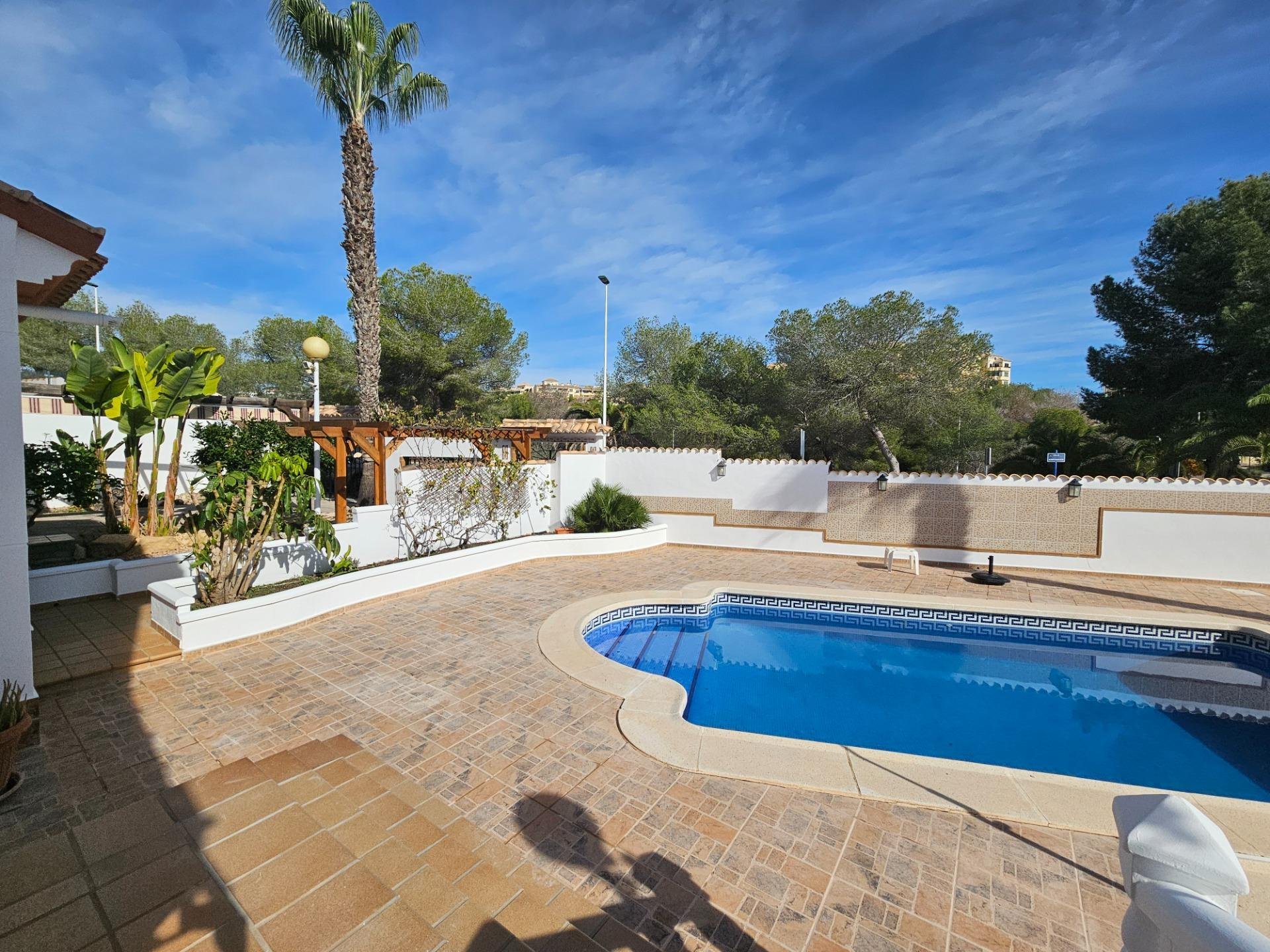 Villa à Alicante, Espagne 4 chambres, 185 m2 No. 164368
