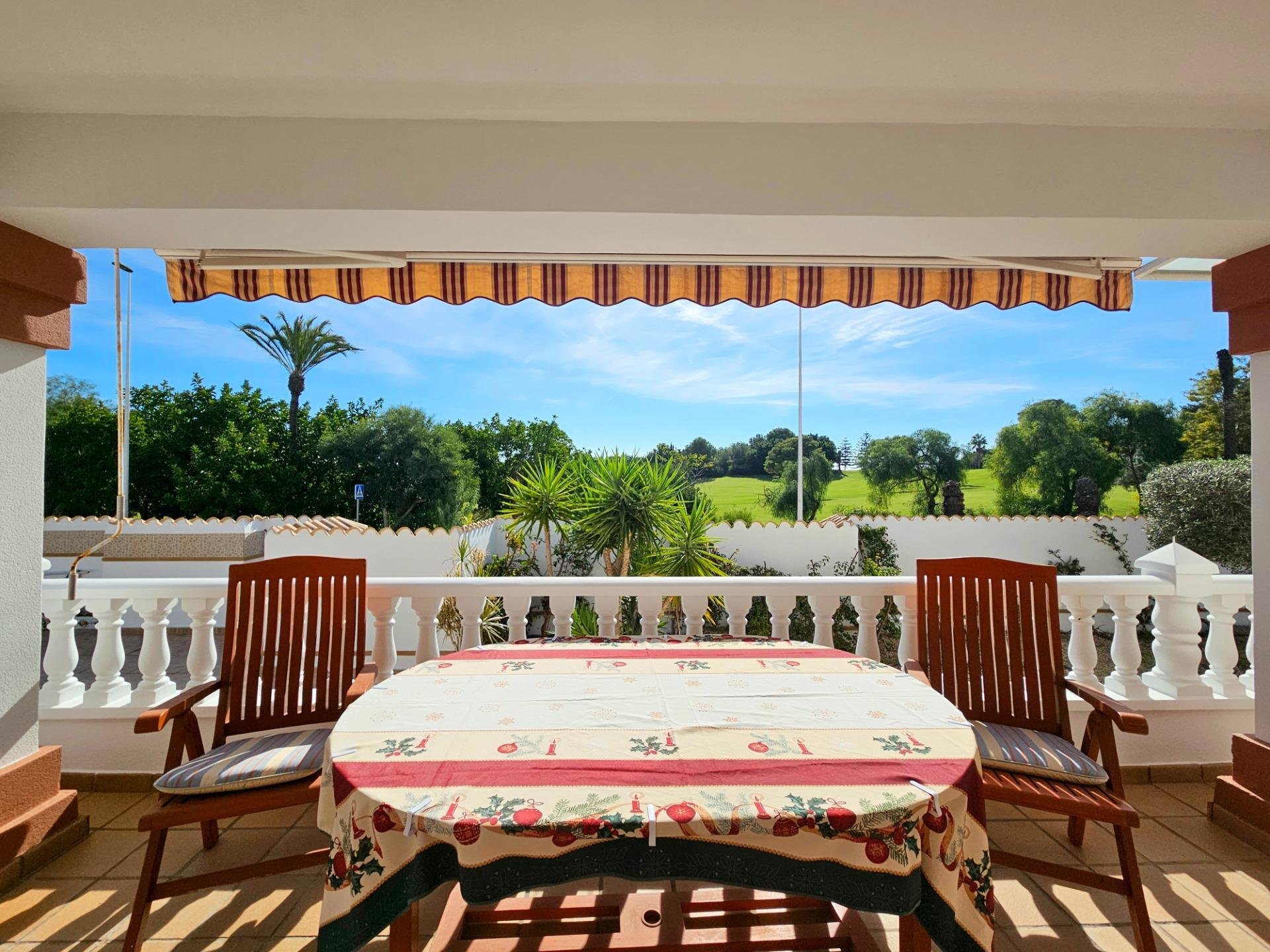 Villa à Alicante, Espagne 4 chambres, 185 m2 No. 164368