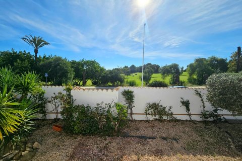Villa en Alicante, España 4 dormitorios, 185 m2 No. 164368