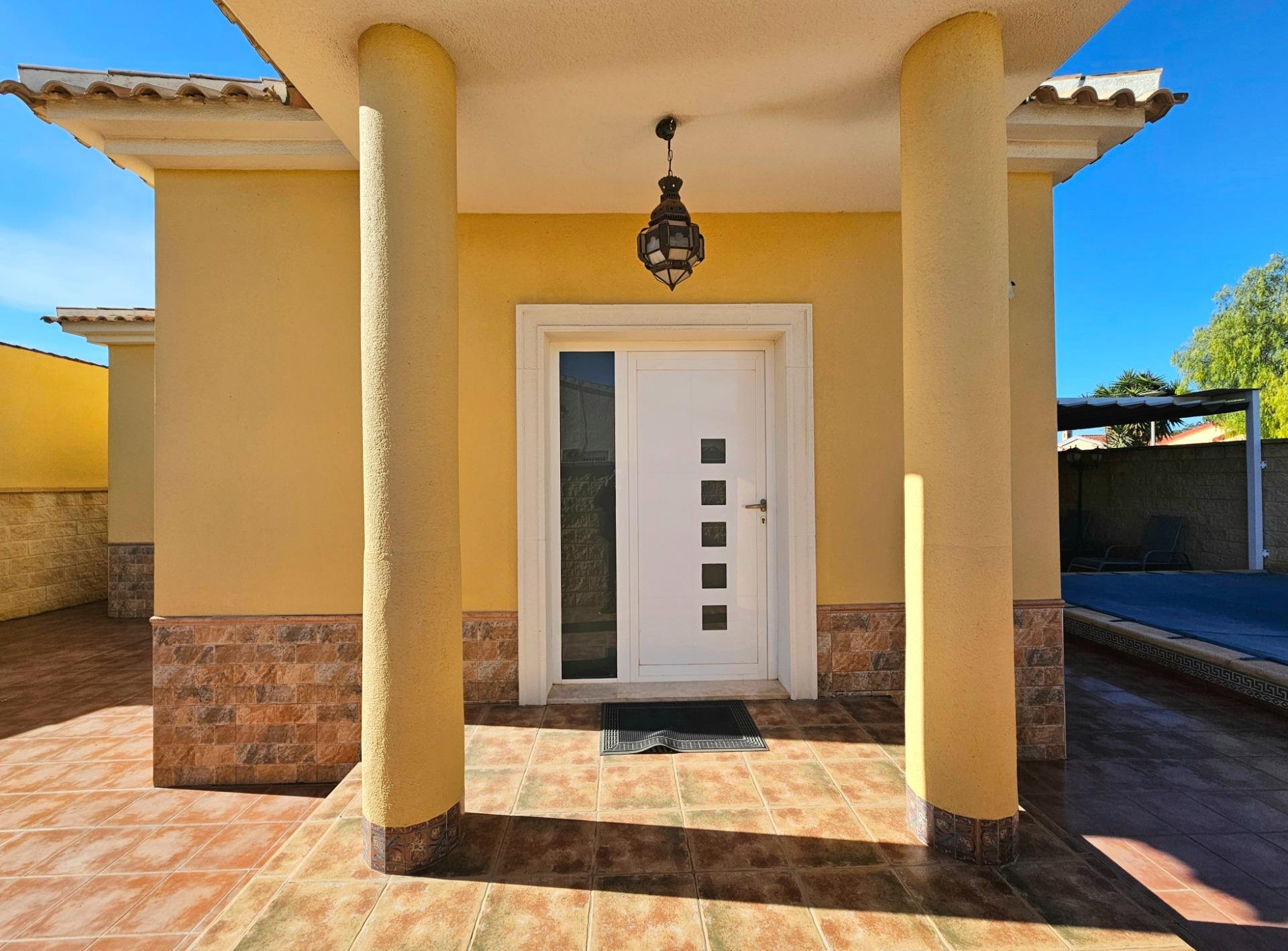 Villa i San Fulgencio, Alicante, Spanien 3 sovrum, 141 kvm. Nr. 164367