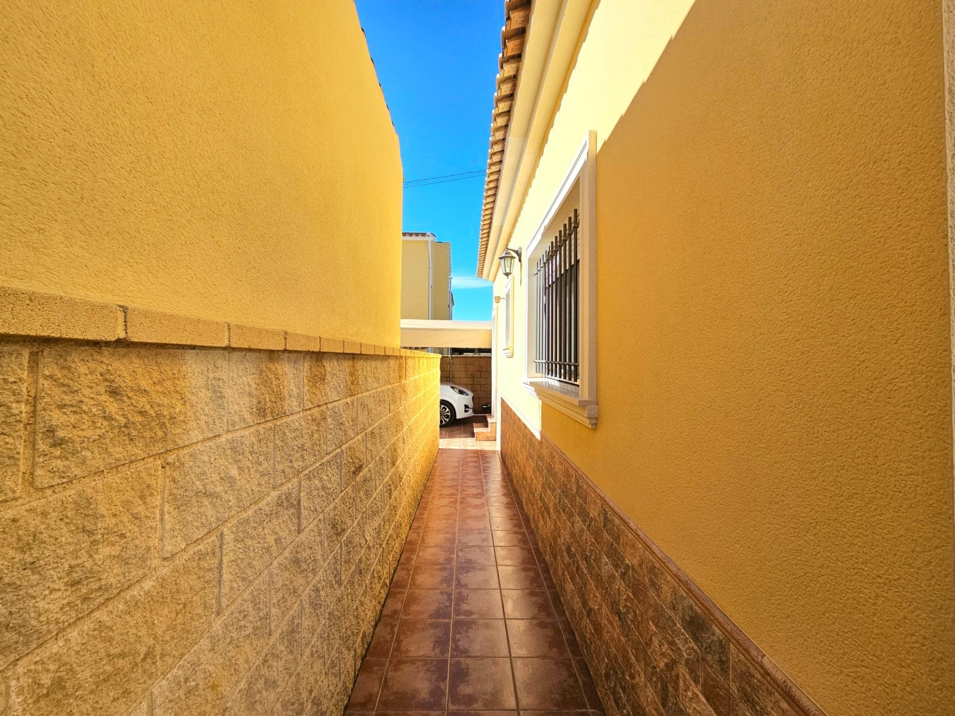 Villa i San Fulgencio, Alicante, Spanien 3 sovrum, 141 kvm. Nr. 164367