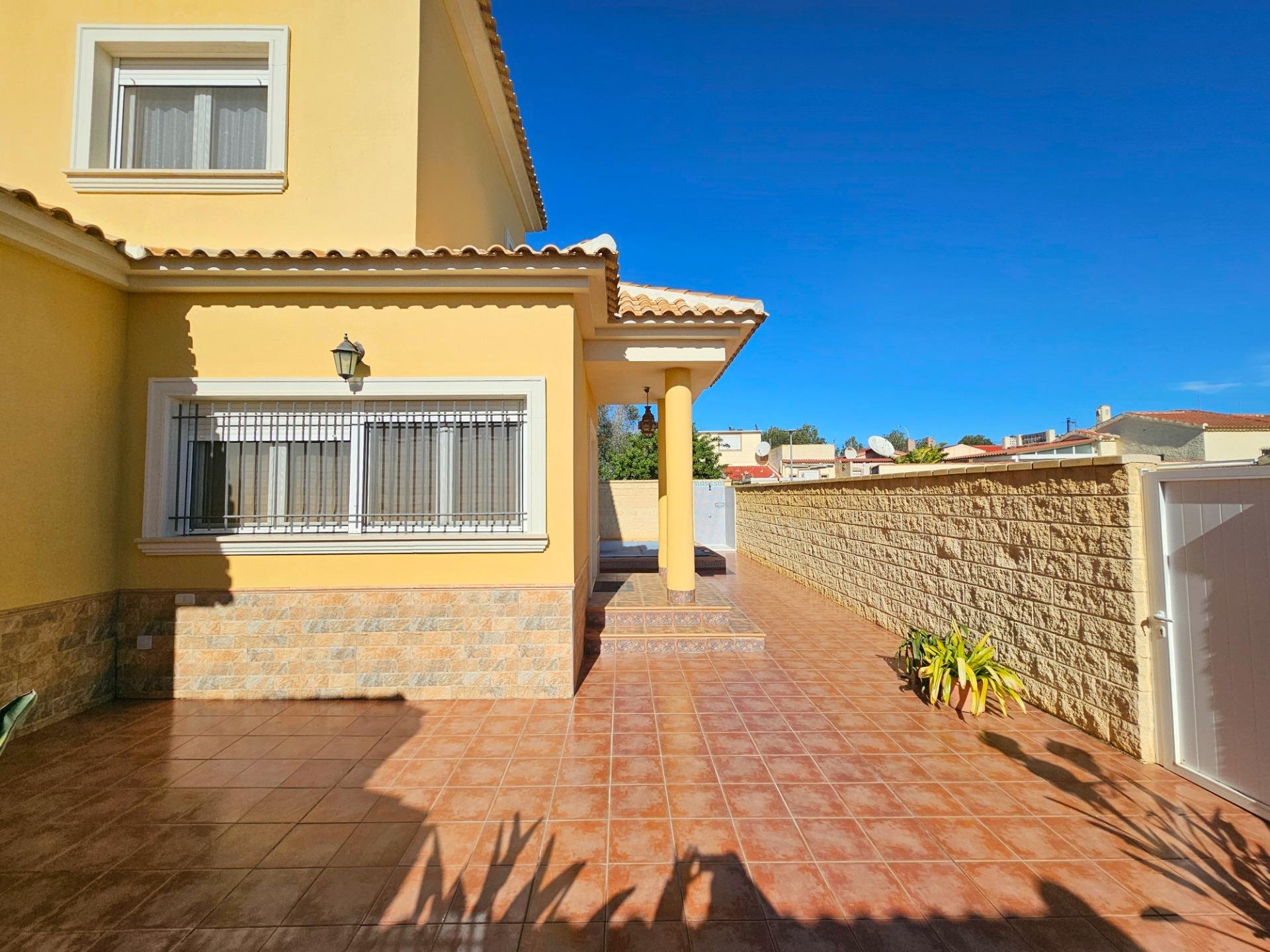 Villa i San Fulgencio, Alicante, Spanien 3 sovrum, 141 kvm. Nr. 164367