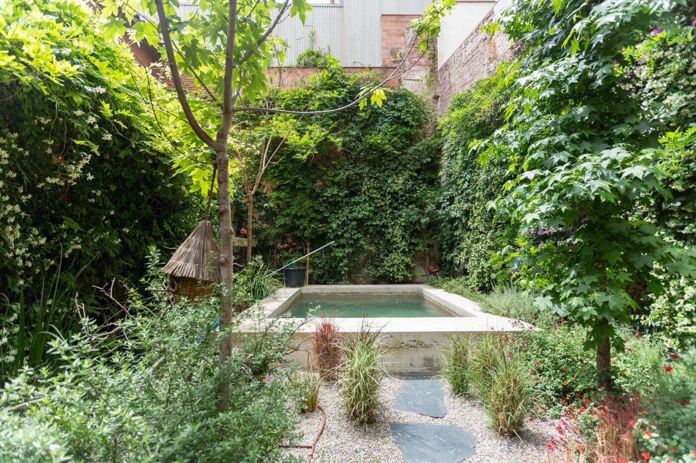 House in Barcelona, Spain 5 bedrooms,  No. 141051