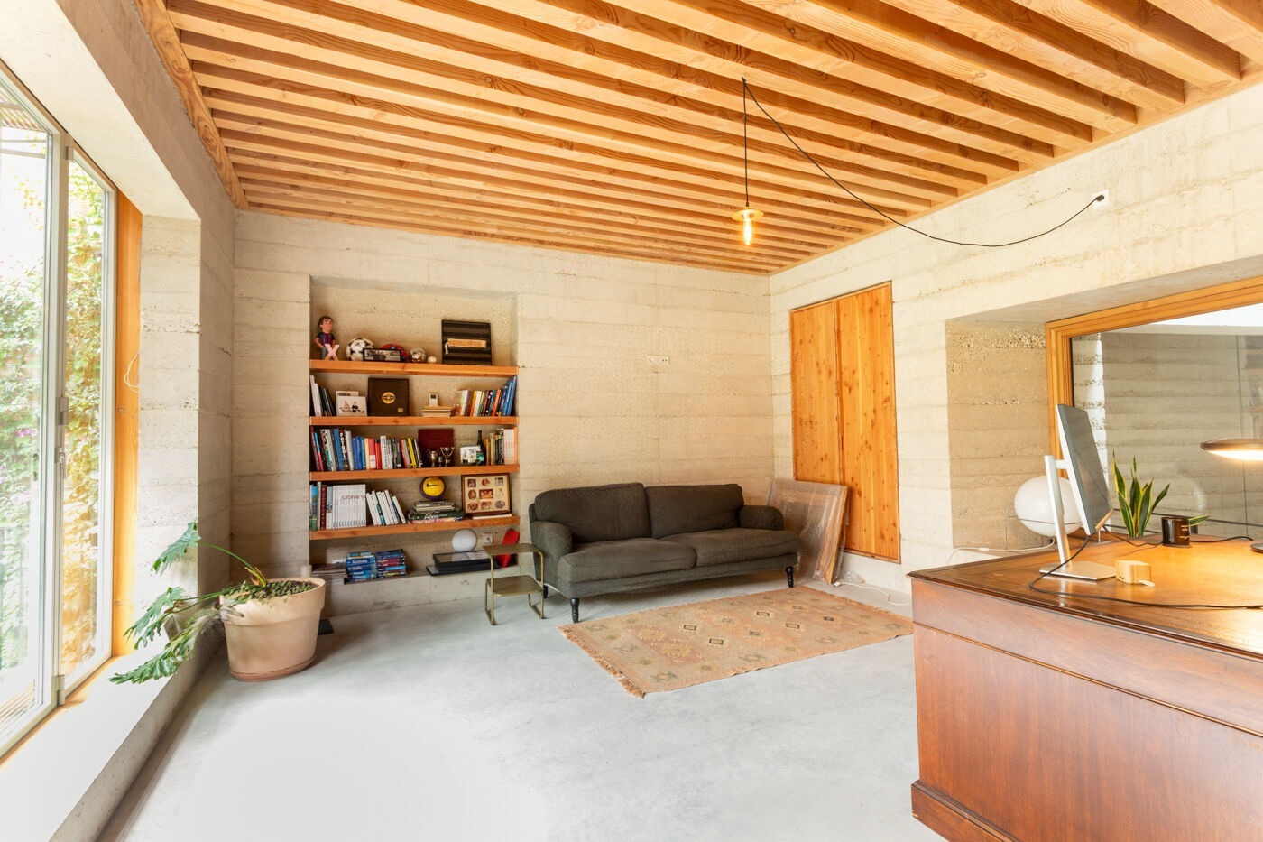 House in Barcelona, Spain 5 bedrooms,  No. 141051