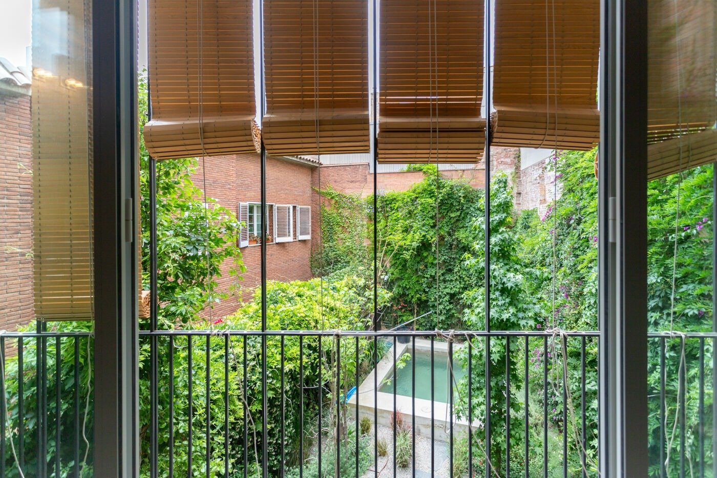 House in Barcelona, Spain 5 bedrooms,  No. 141051