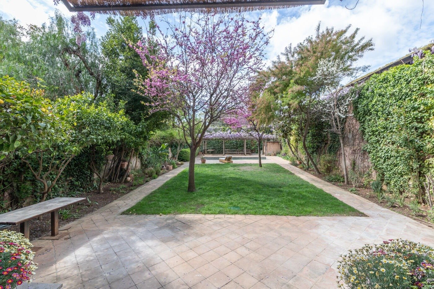 House in Barcelona, Spain 6 bedrooms,  No. 141052