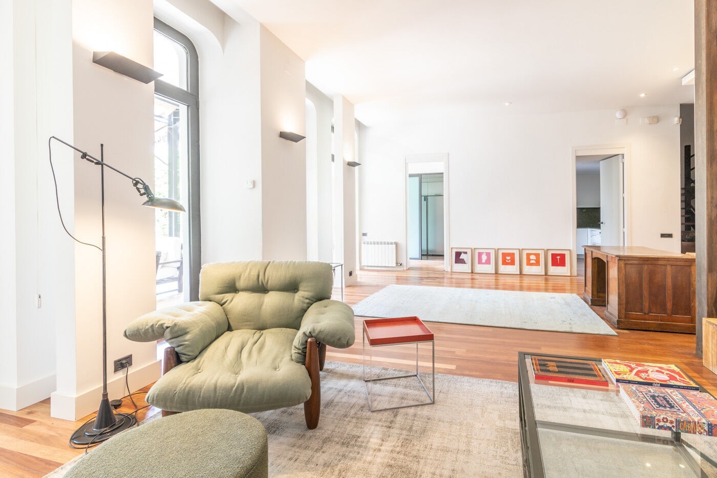 House in Barcelona, Spain 6 bedrooms,  No. 141052