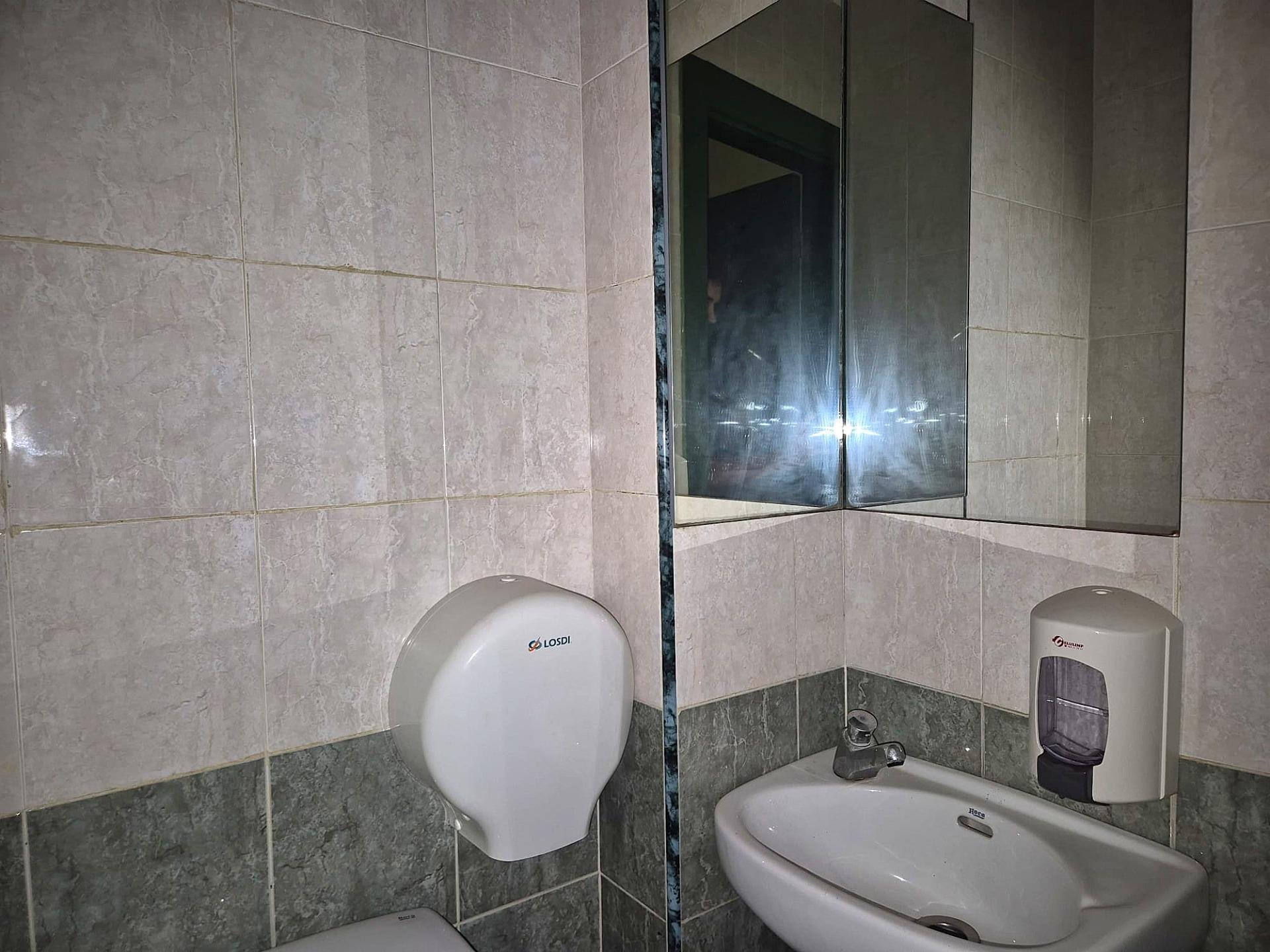 Commercial property in Alicante, Spain 90 sq.m. No. 195318
