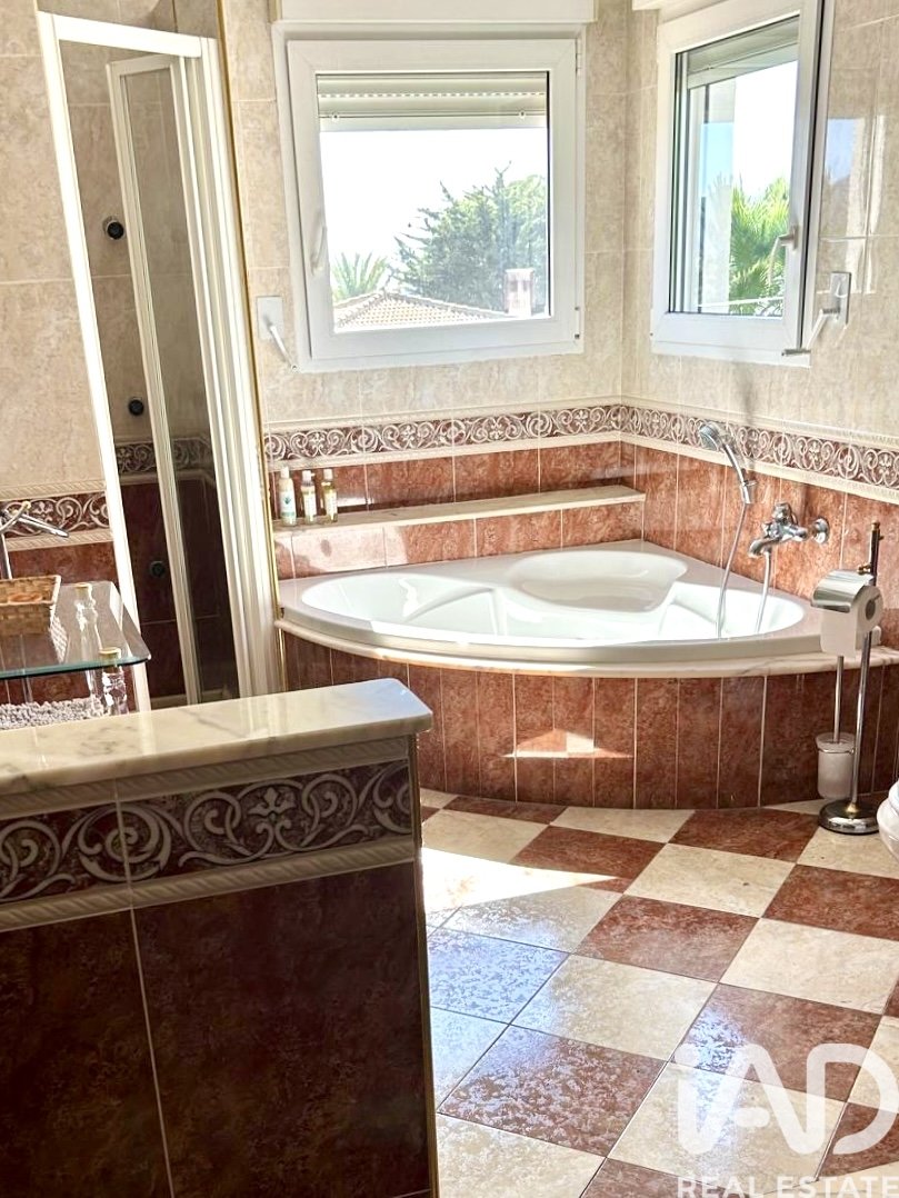 House in Benidorm, Alicante, Spain 5 bedrooms, 395 sq.m. No. 172176