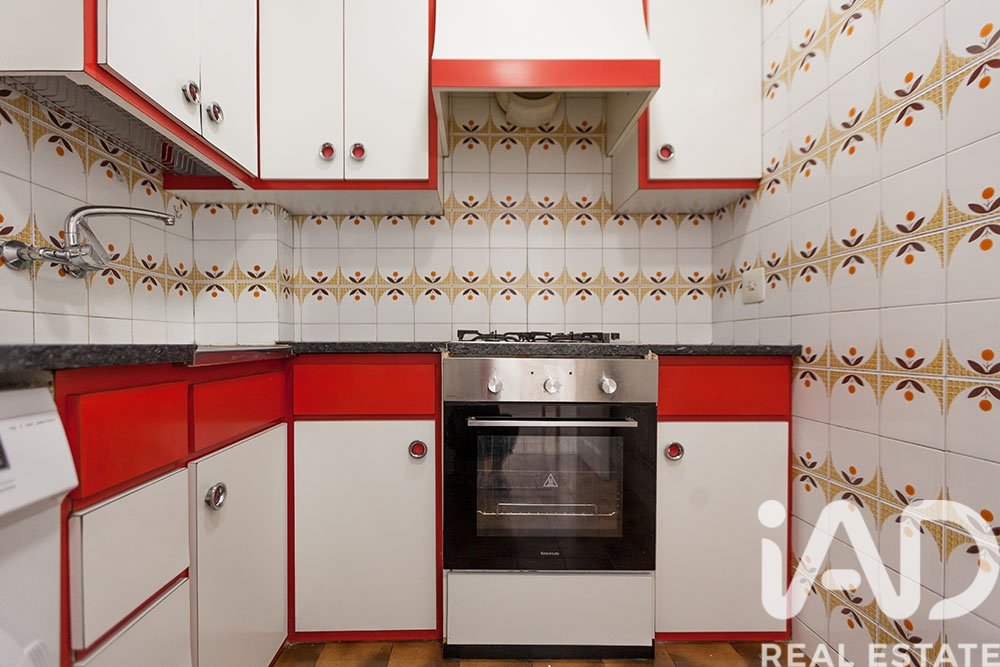 Квартира в Барселона, Испания 4 спальни, 75м2 №172181