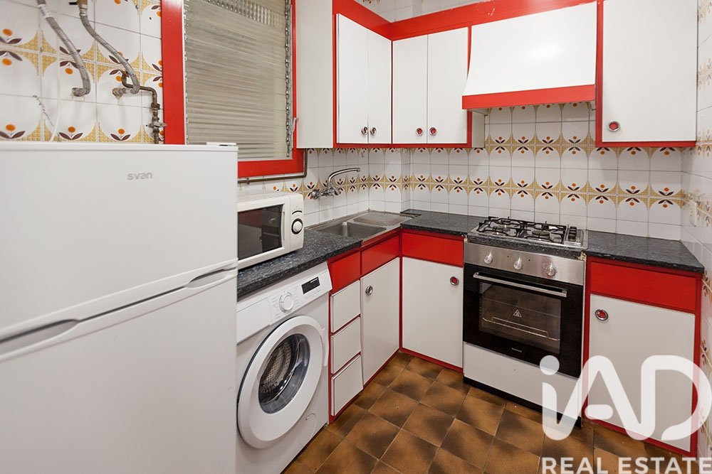 Квартира в Барселона, Испания 4 спальни, 75м2 №172181