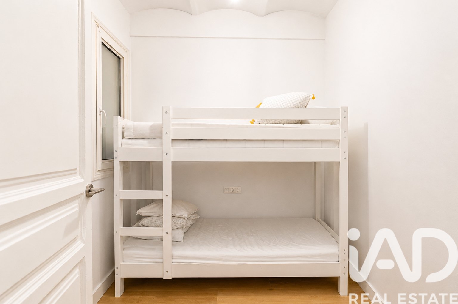 Wohnung in Barcelona, Spanien 2 Schlafzimmer, 61 m2 Nr. 172177