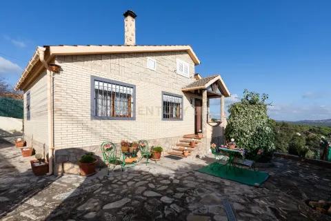 Māja Fogars de la Selva, Barcelona, Spānijā 4 istabas, 130 m2 Nr. 166972