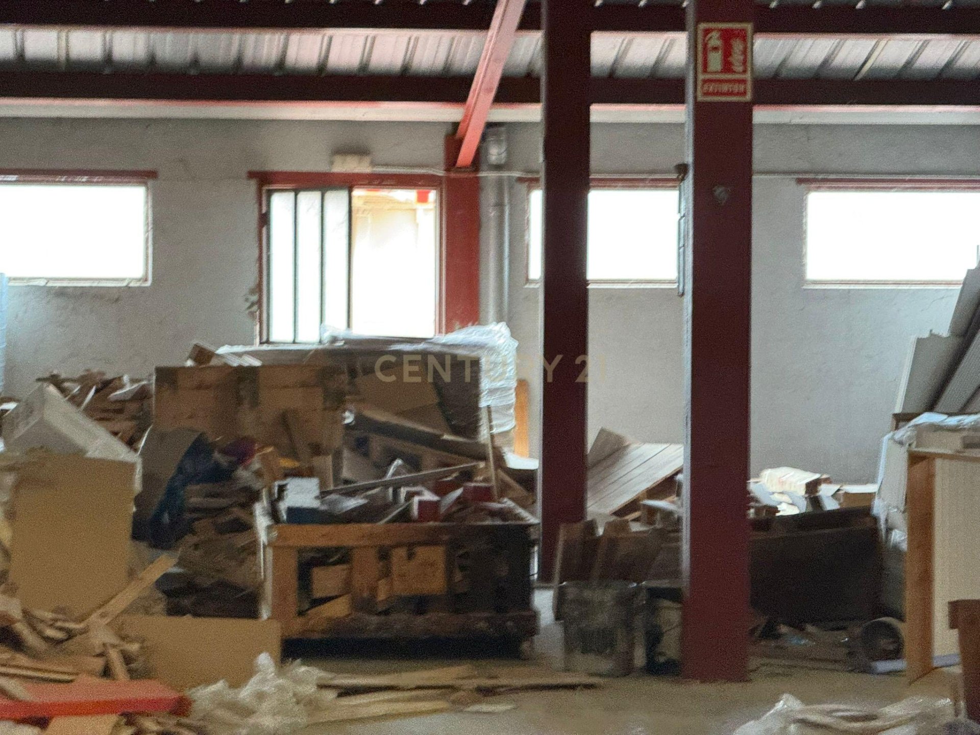 Liikekiinteistö Ripollet, Barcelona, Espanja 3342 m2 No. 166970