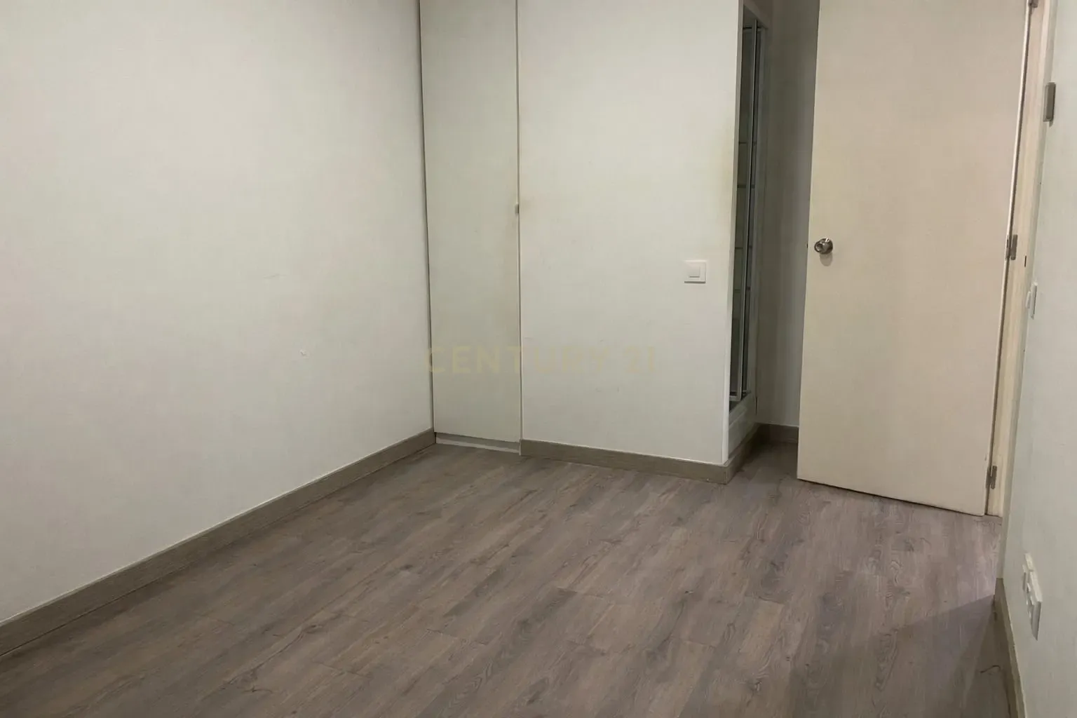 Apartamento en Barcelona, España 2 dormitorios, 93 m2 No. 166969