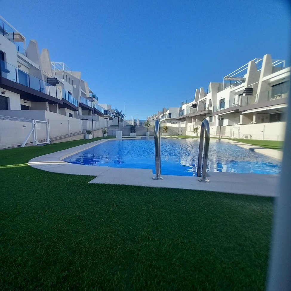 Apartamento en San Miguel de Salinas, Alicante, España 2 dormitorios, 70 m2 No. 189391