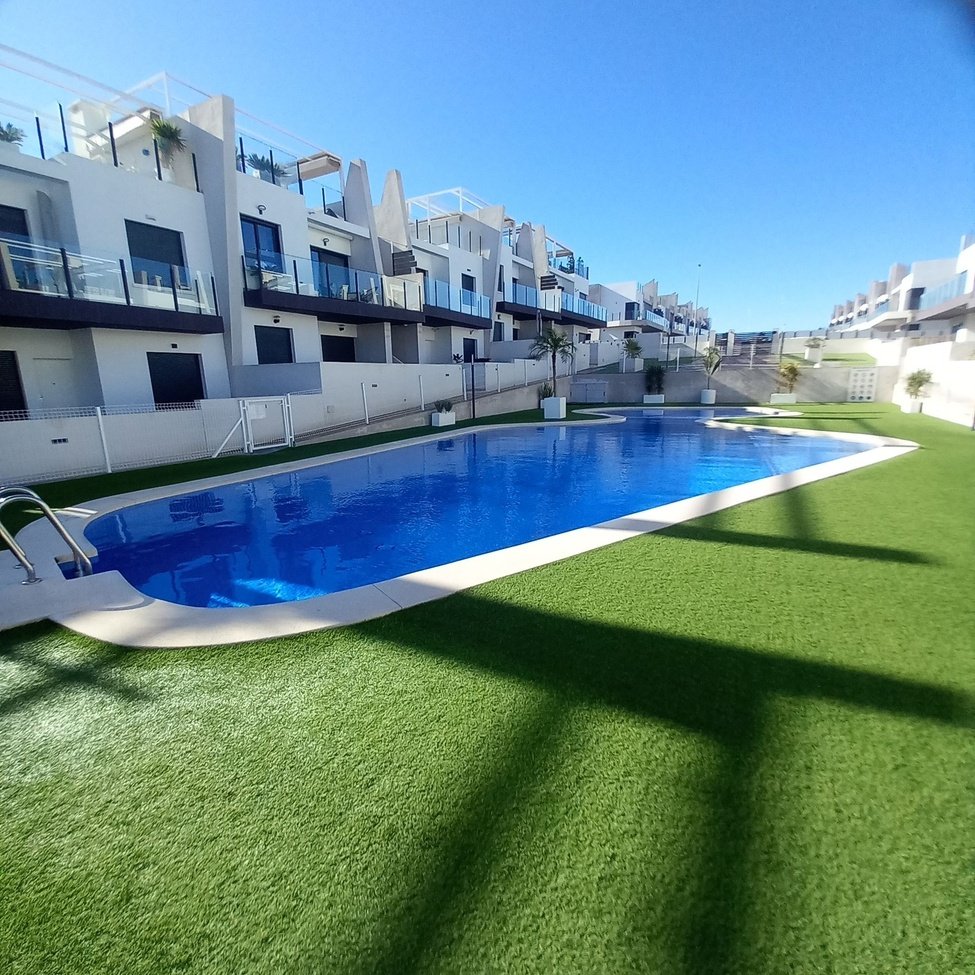 Apartamento en San Miguel de Salinas, Alicante, España 2 dormitorios, 70 m2 No. 189391