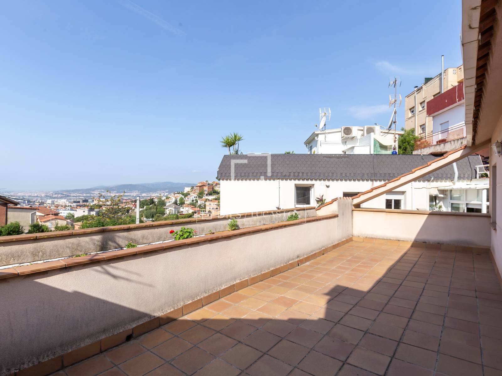 Willa w Esplugues de Llobregat, Barcelona, Hiszpania 6 sypialni, 282 mkw. nr 150899