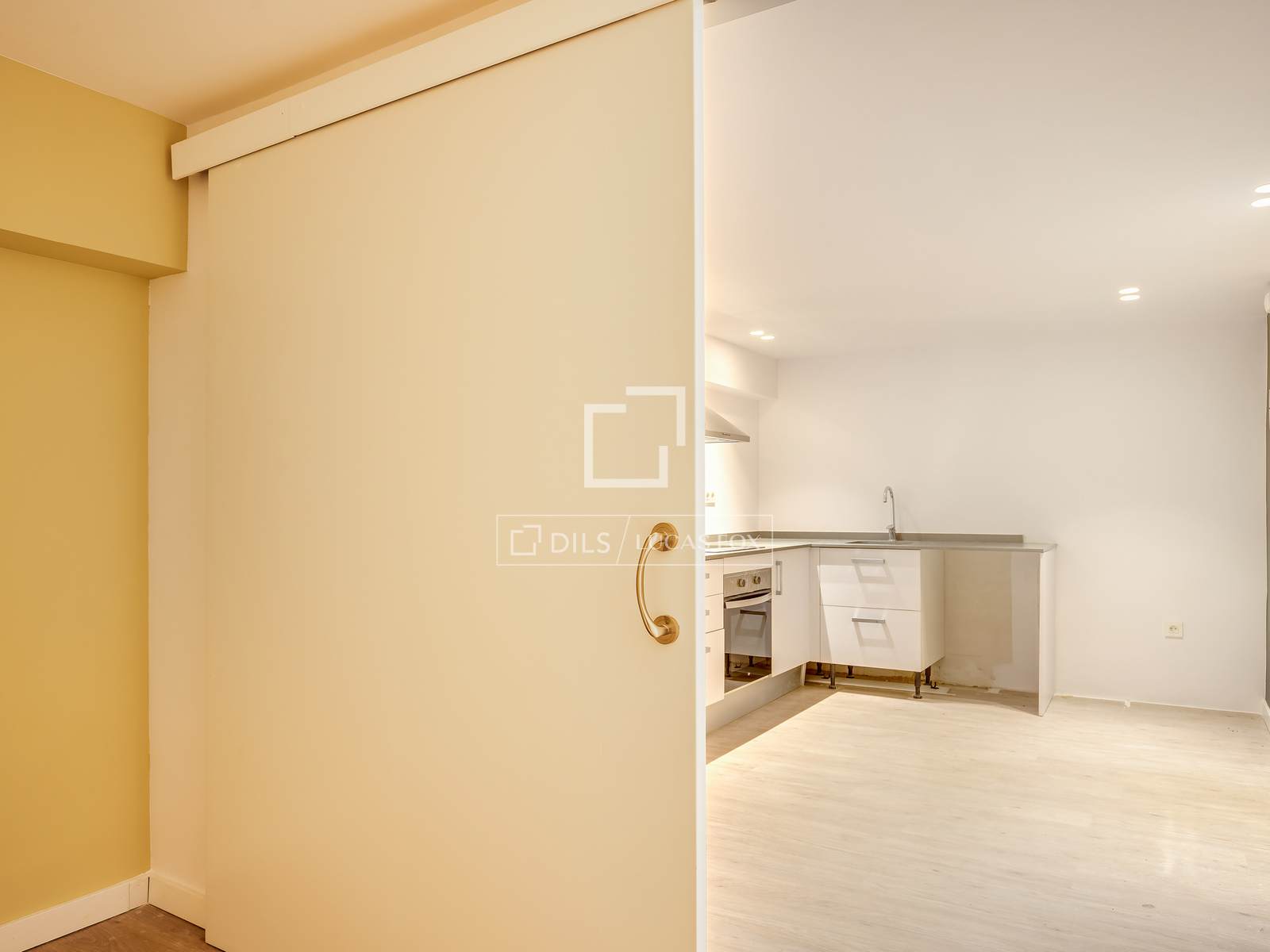 Dzīvoklis Barcelona, Spānijā 2 istabas, 85 m2 Nr. 150895