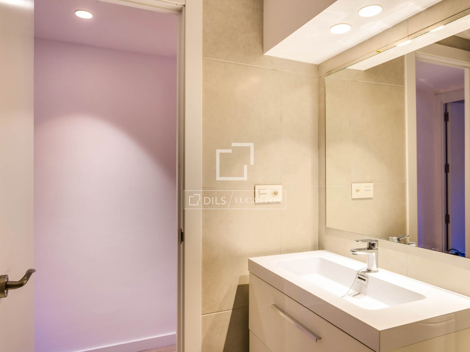 Dzīvoklis Barcelona, Spānijā 2 istabas, 85 m2 Nr. 150895