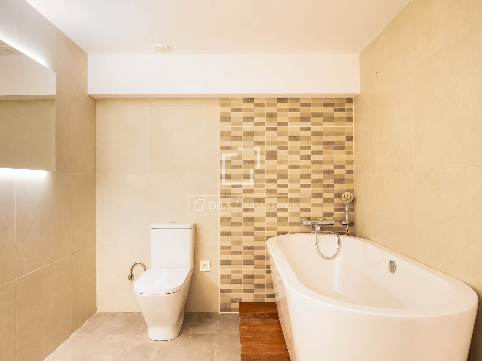 Dzīvoklis Barcelona, Spānijā 2 istabas, 85 m2 Nr. 150895