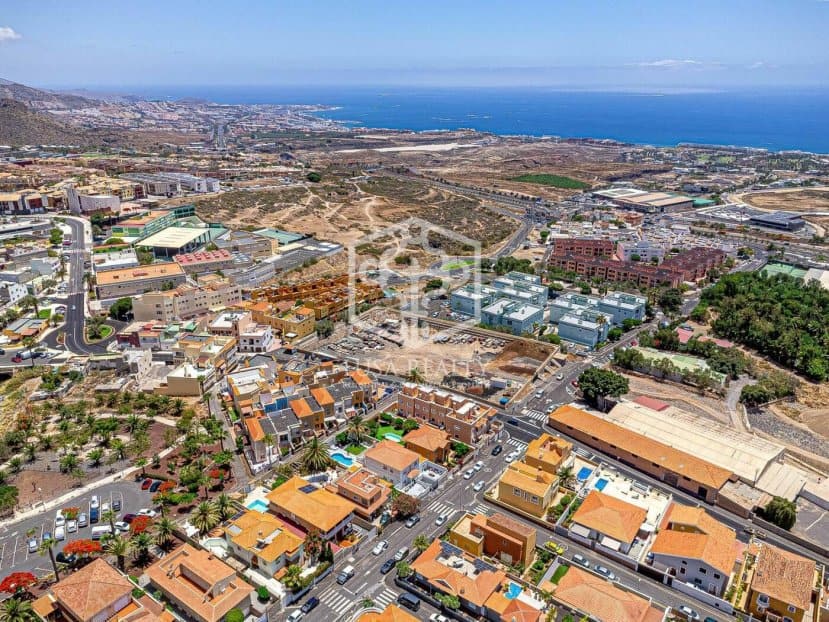 Villa en Adeje, Tenerife, España 3 dormitorios, 145 m2 No. 96005