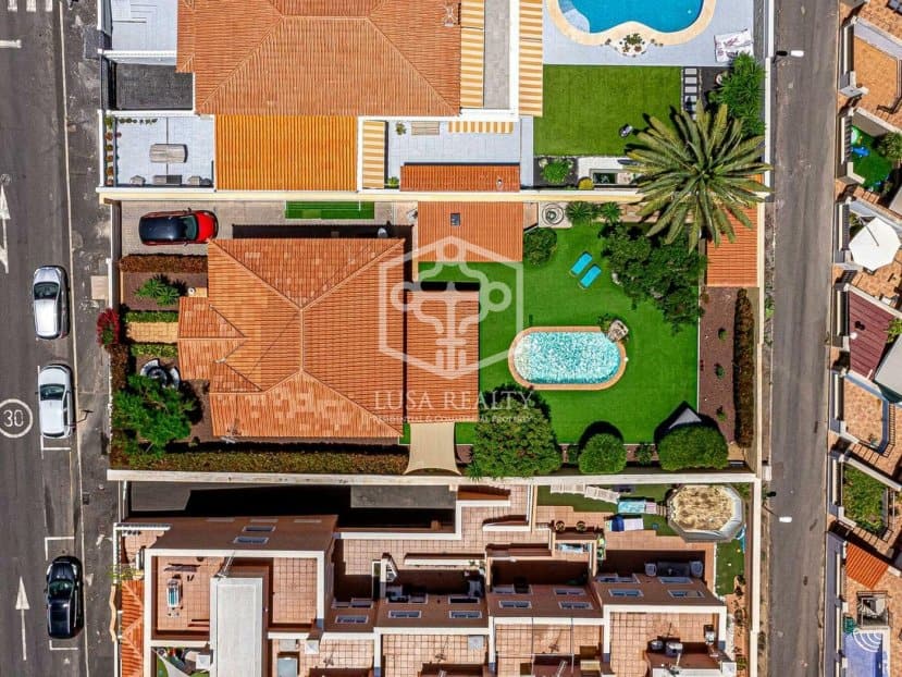 Villa en Adeje, Tenerife, España 3 dormitorios, 145 m2 No. 96005