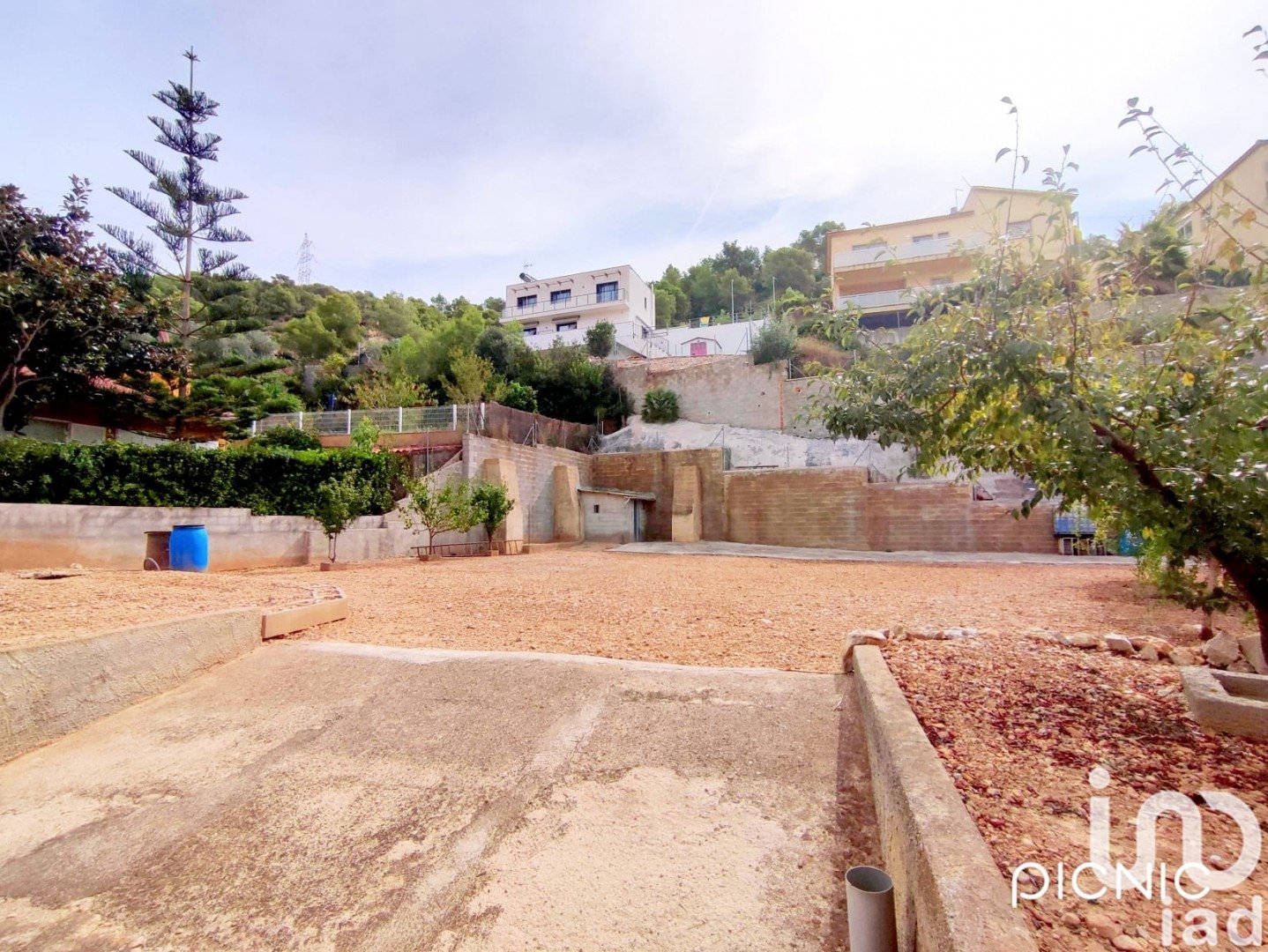 Land plot in Castellet i la Gornal, Barcelona, Spain 726 sq.m. No. 185694