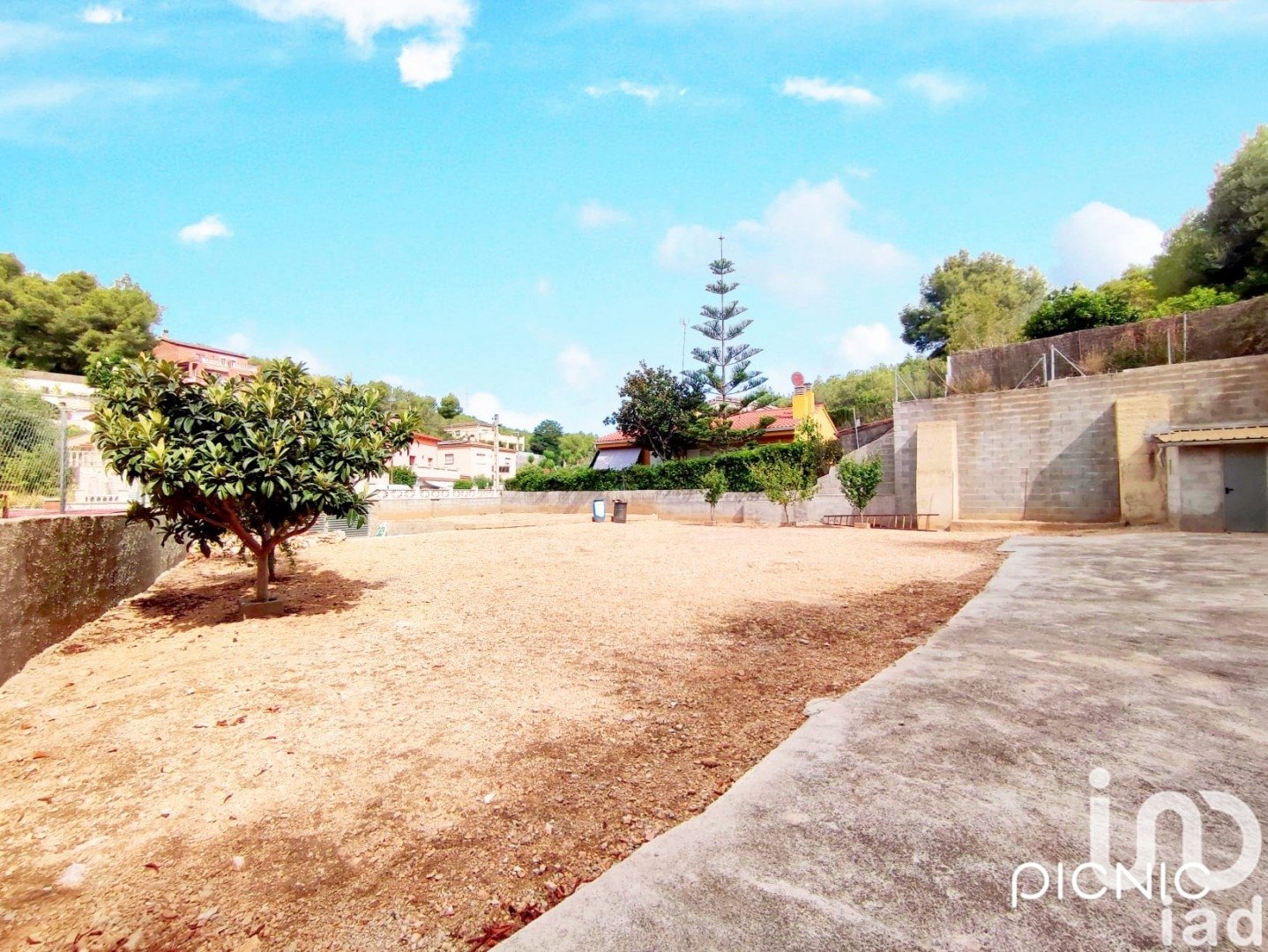 Land plot in Castellet i la Gornal, Barcelona, Spain 726 sq.m. No. 185694