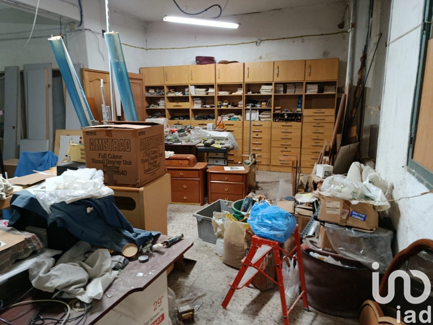 Propiedad comercial en Zaragoza, España 178 m2 No. 185692