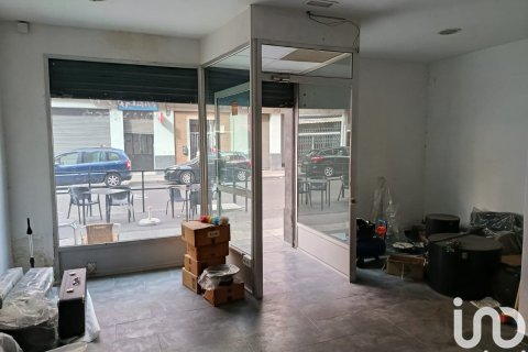 Commercial property in Zaragoza, Spain 178 sq.m. No. 185692