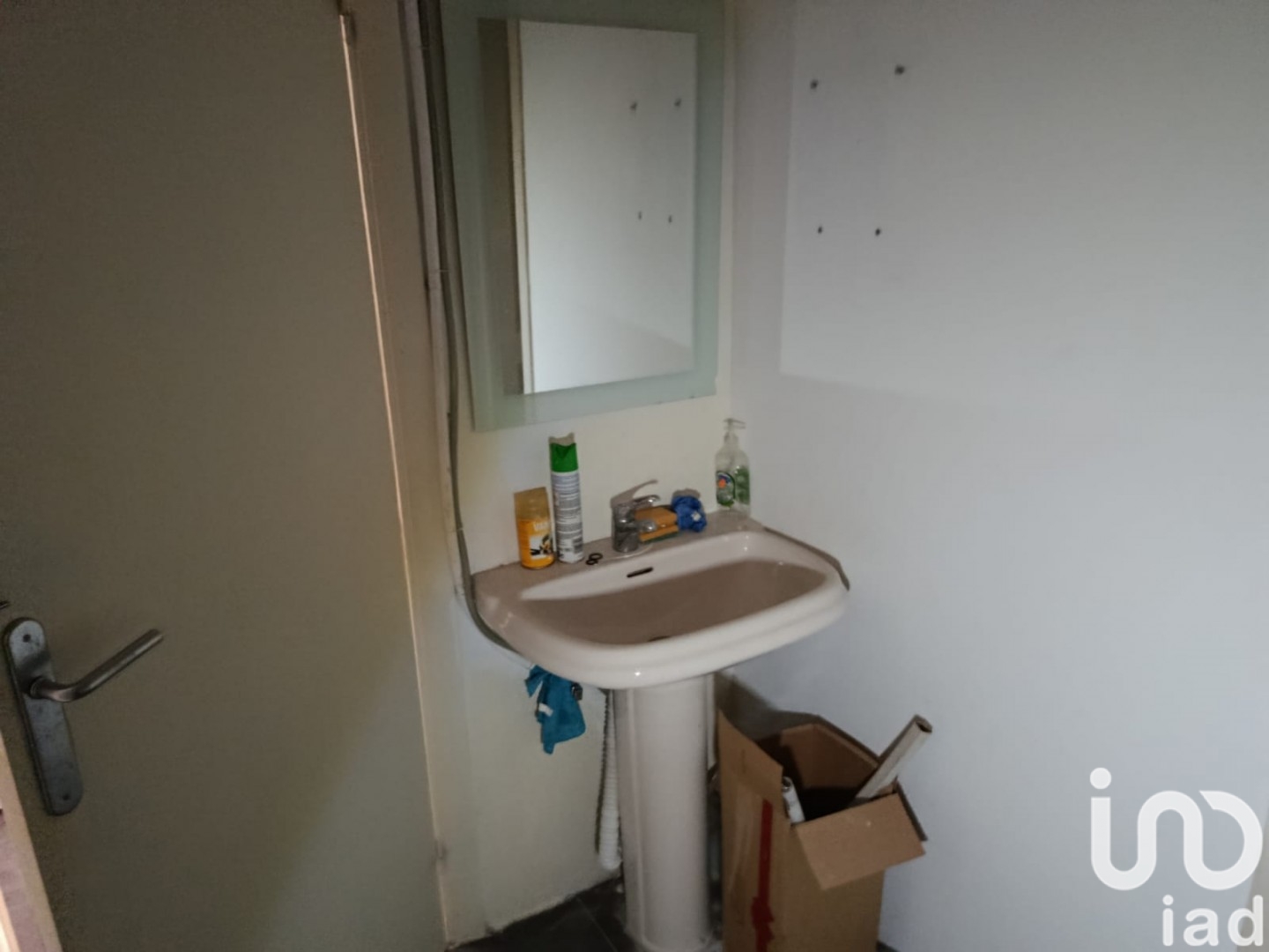 Propiedad comercial en Zaragoza, España 178 m2 No. 185692