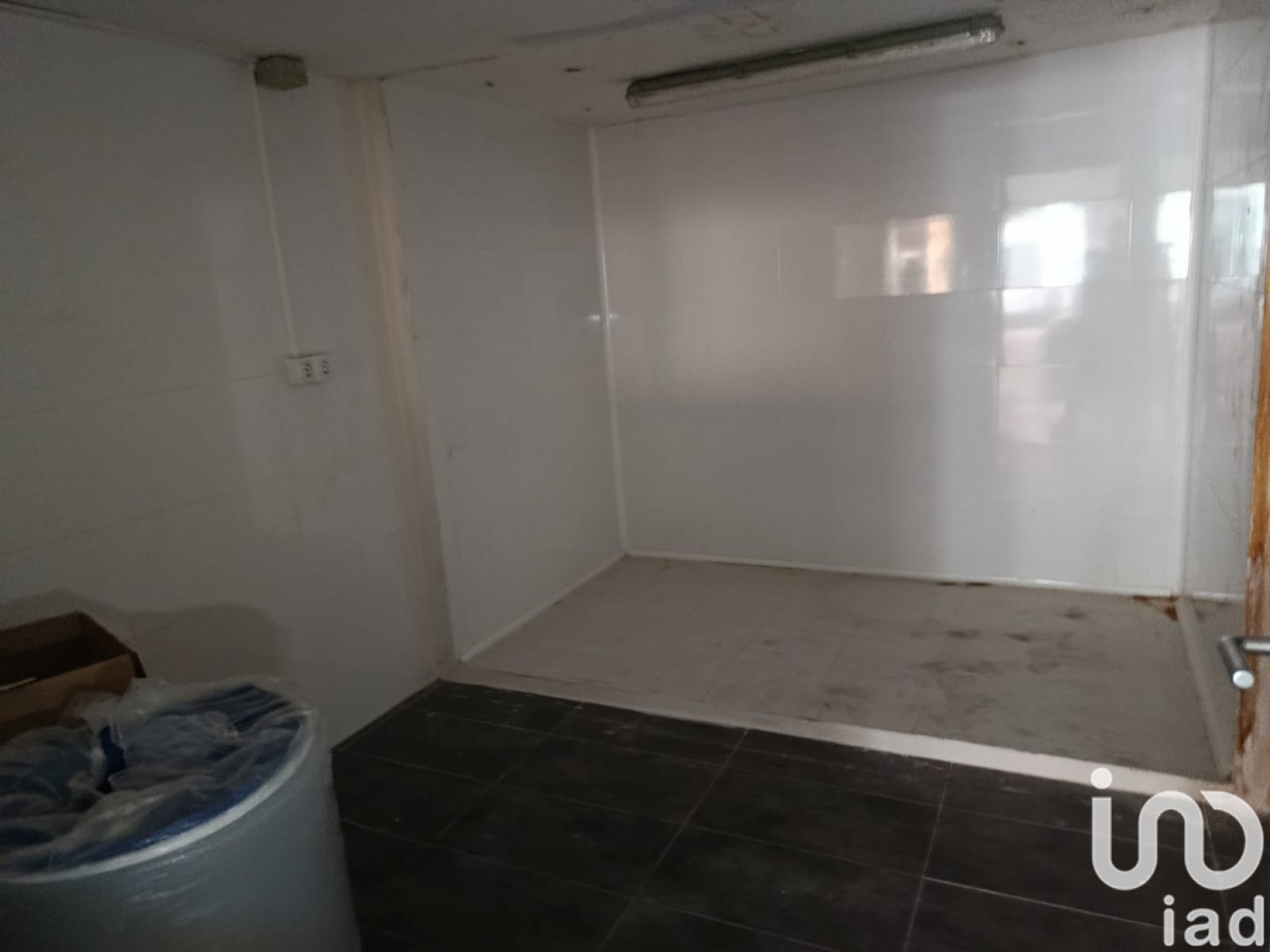 Propiedad comercial en Zaragoza, España 178 m2 No. 185692