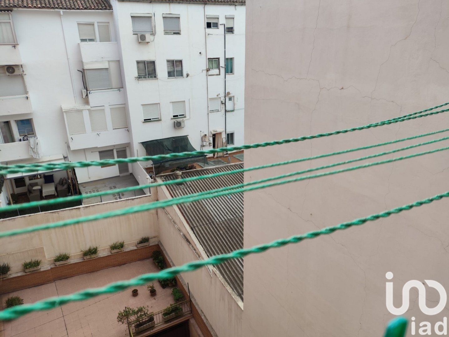 Propiedad comercial en Zaragoza, España 178 m2 No. 185692