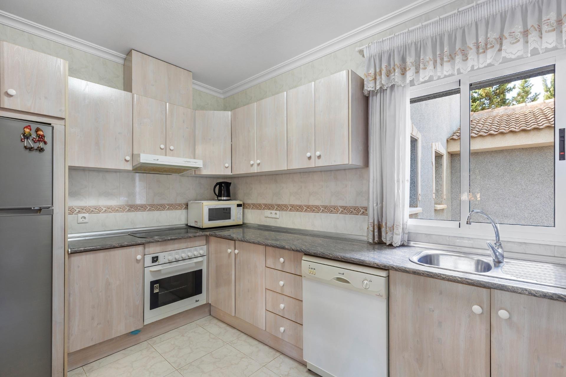 Villa Alicante, Spānijā 5 istabas, 240 m2 Nr. 189097