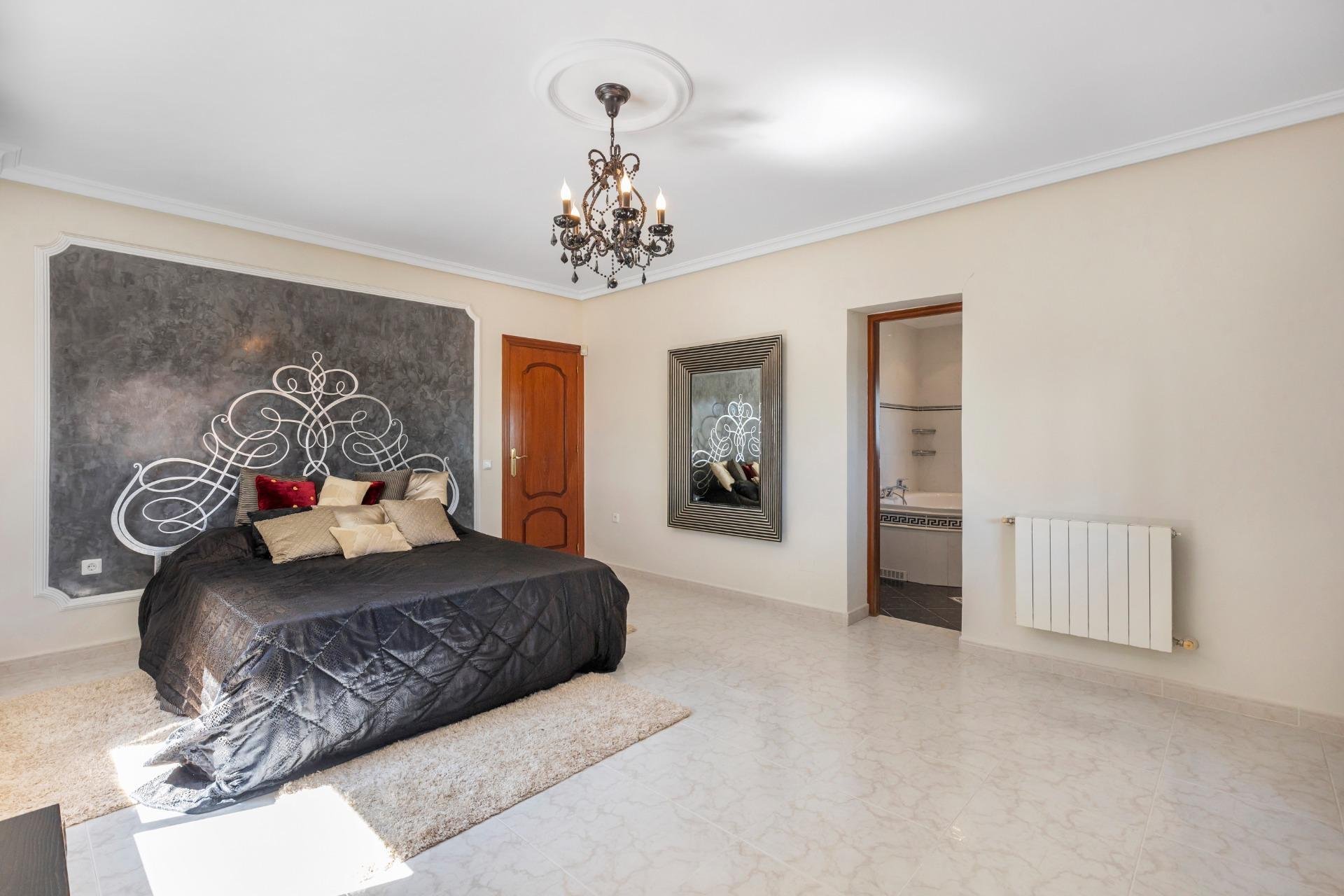 Villa Alicante, Spānijā 5 istabas, 240 m2 Nr. 189097