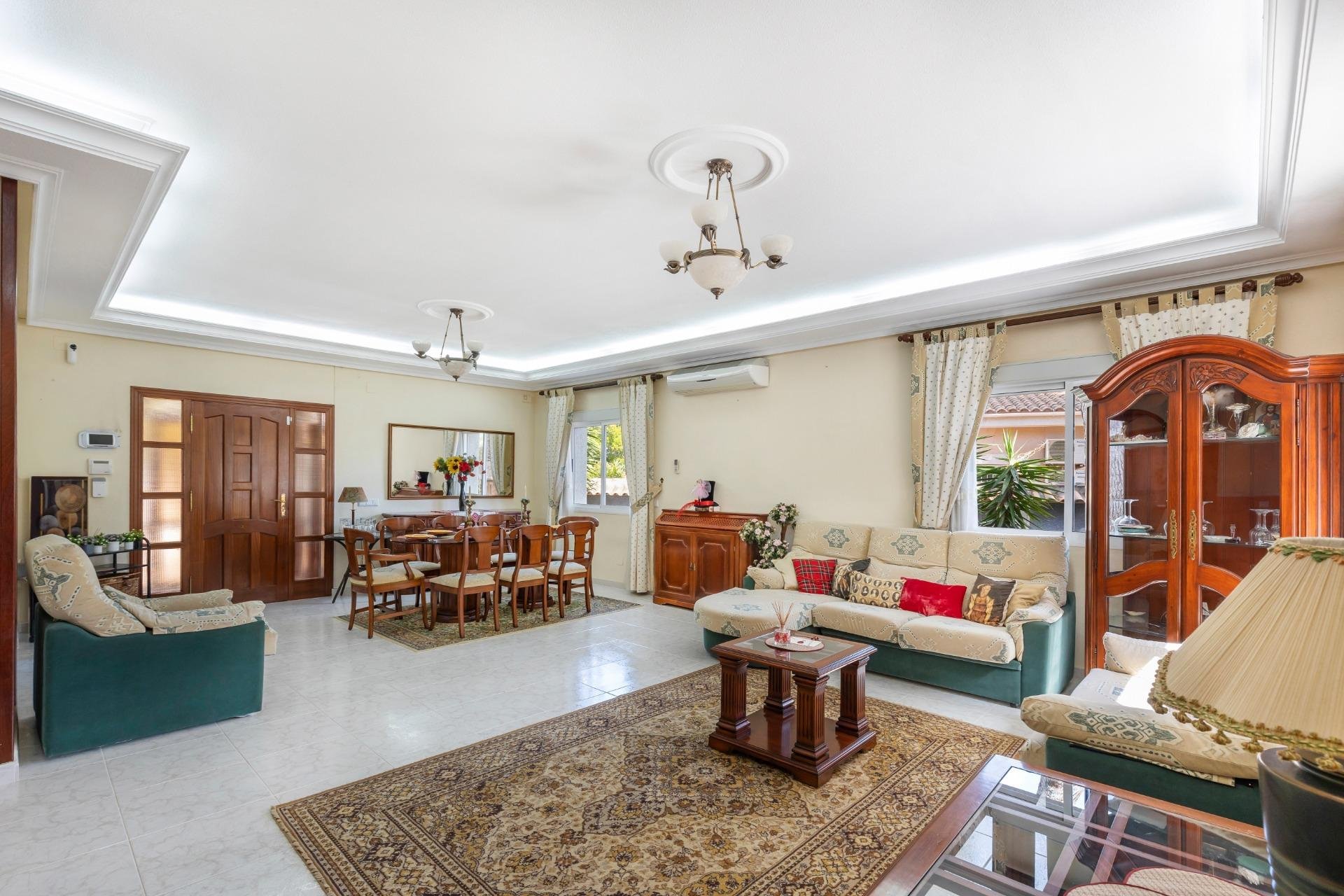 Villa Alicante, Spānijā 5 istabas, 240 m2 Nr. 189097