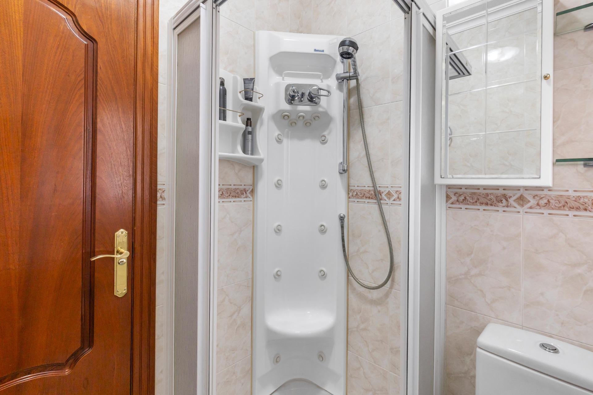 Villa Alicante, Spānijā 5 istabas, 240 m2 Nr. 189097