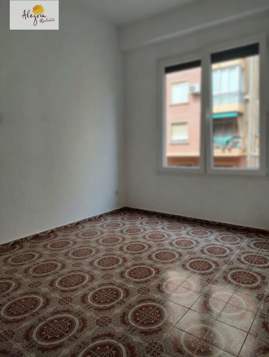 Huoneisto Valencia, Espanja 2 makuuhuonetta, 69 m2 No. 177517