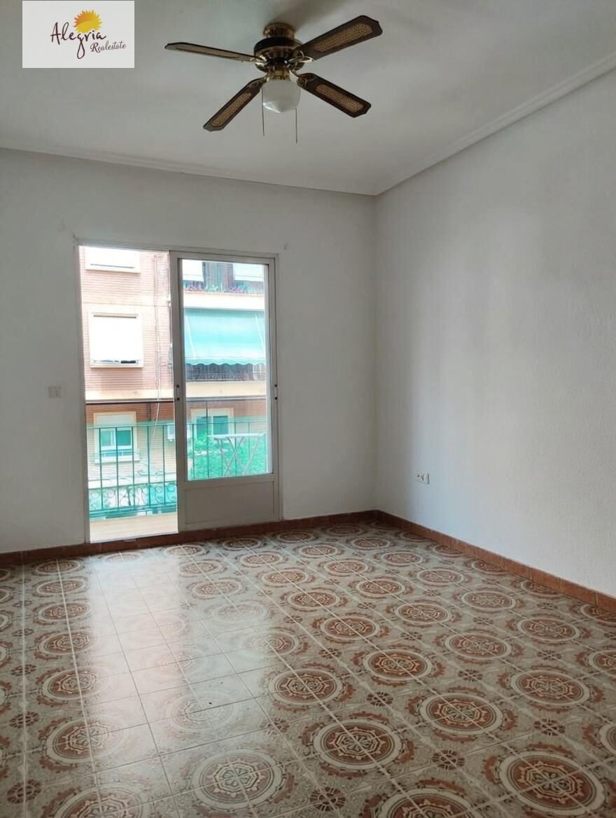 Huoneisto Valencia, Espanja 2 makuuhuonetta, 69 m2 No. 177517