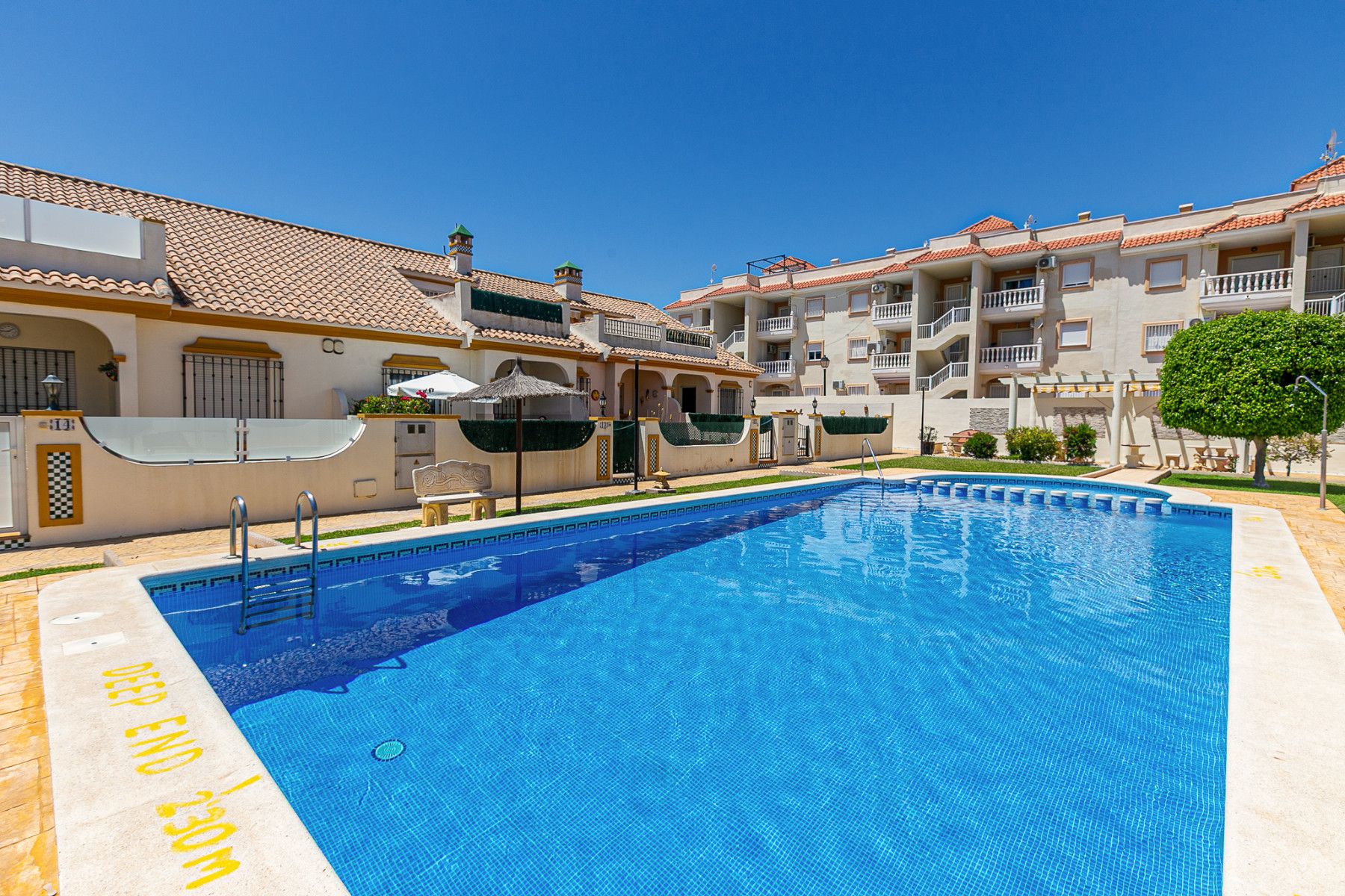 Сasa en La Zenia, Alicante, España 80 m2 No. 177521