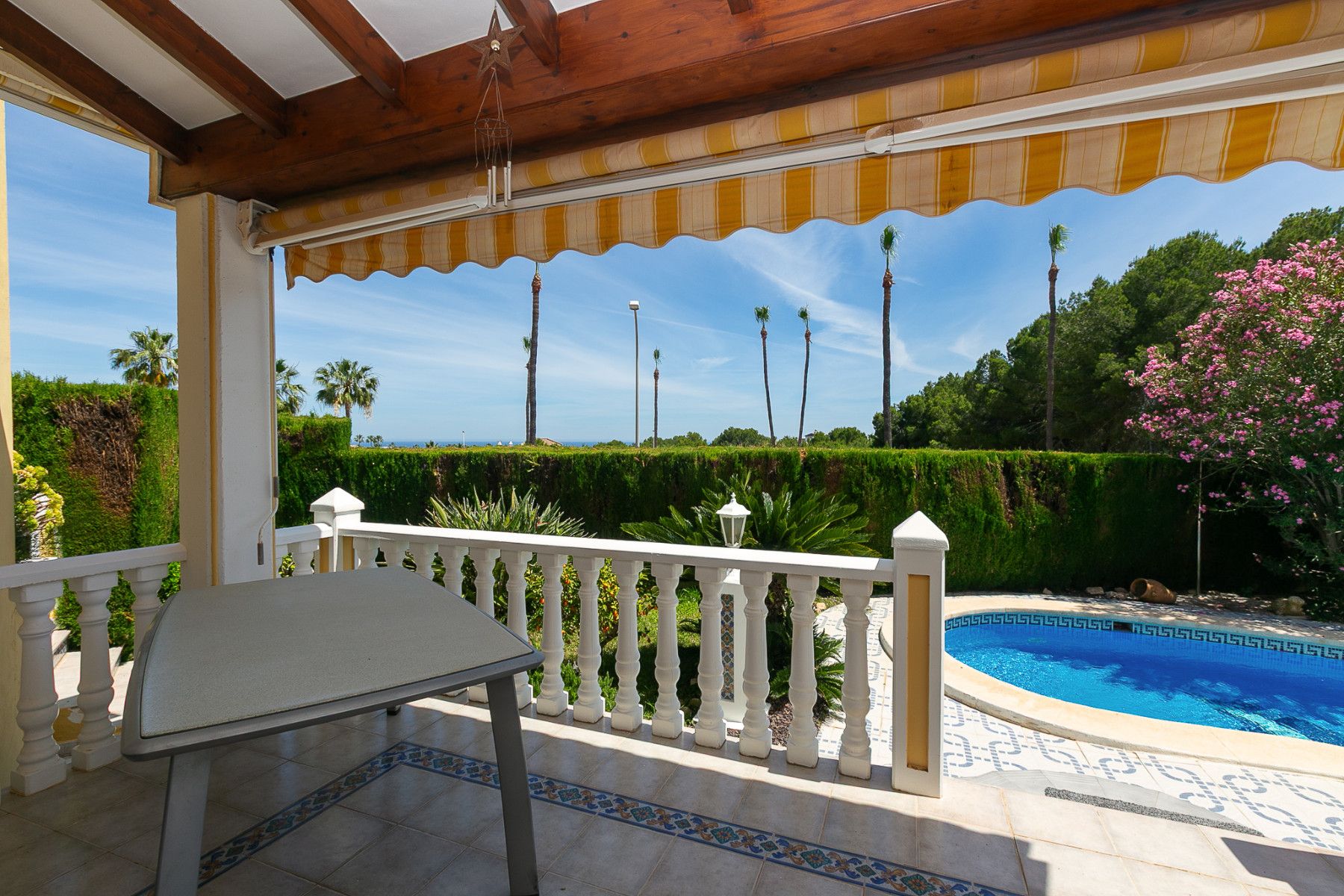 Villa à Alicante, Espagne 194 m2 No. 177522