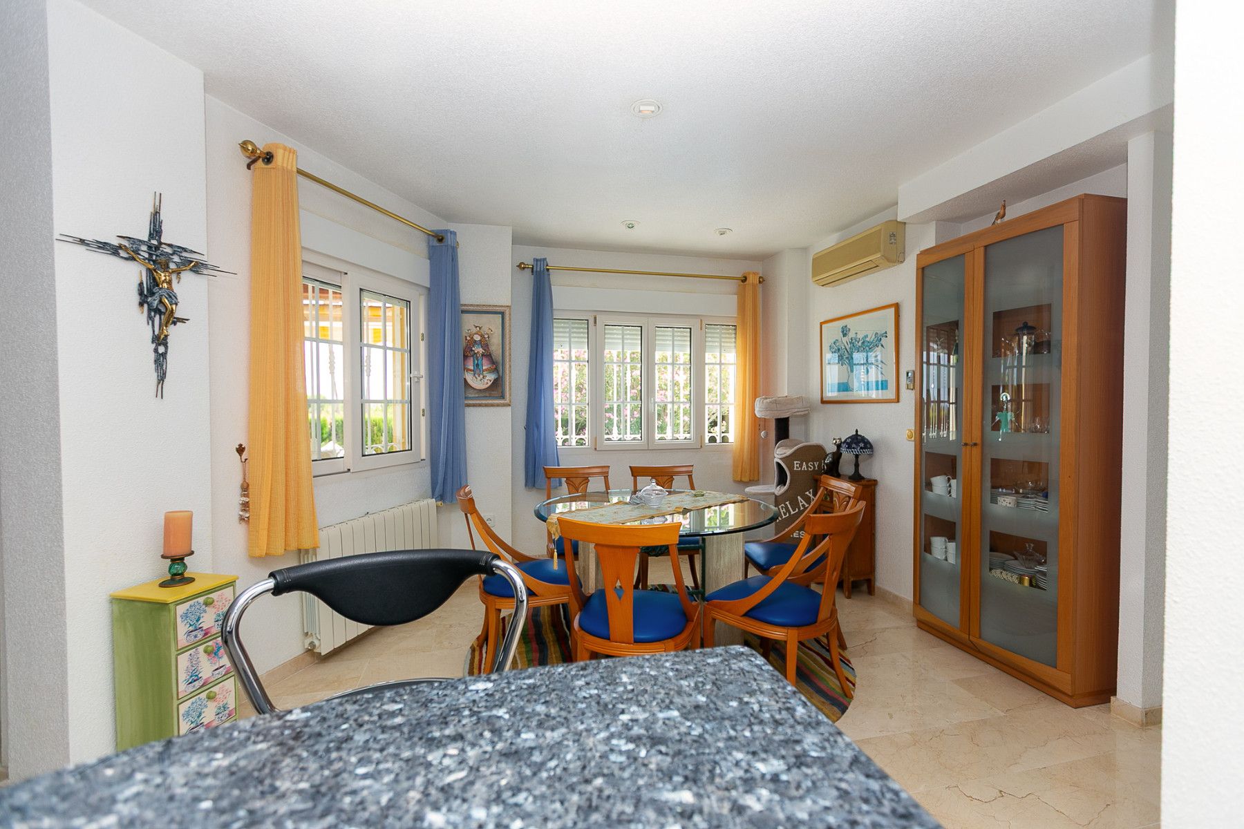 Villa à Alicante, Espagne 194 m2 No. 177522